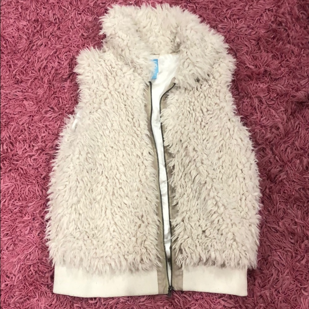 Fur vest